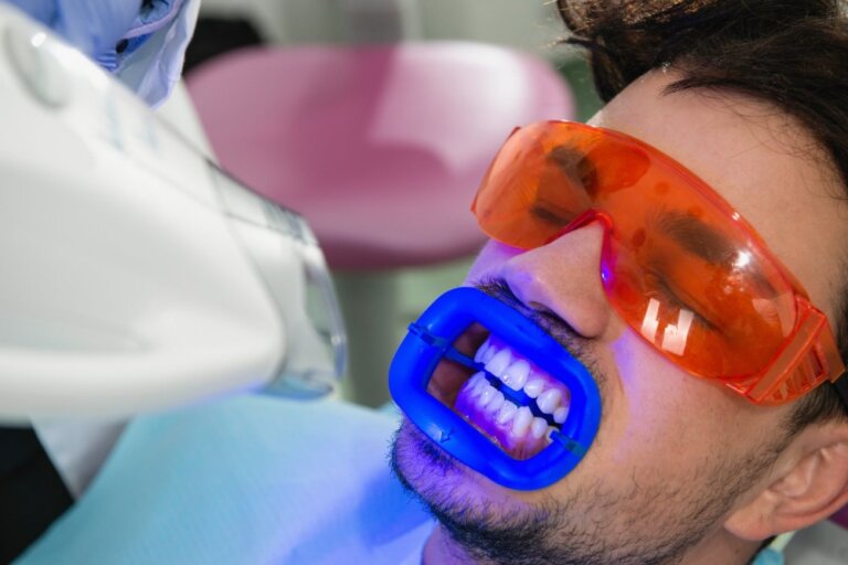 in-office-teeth-whitening-toronto