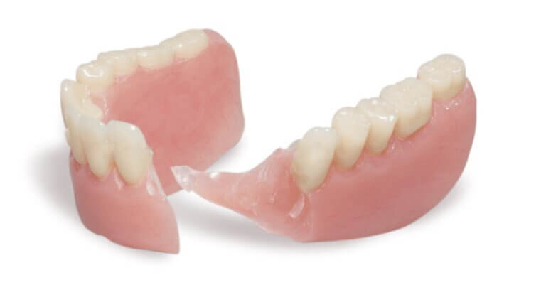 Ill-Fitting Dentures: Symptoms, Potential Complications and More